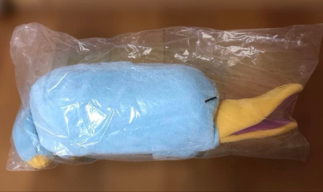 【新品未使用】カモノハシのイコちゃん ひざ掛け入りぬいぐるみブランケット