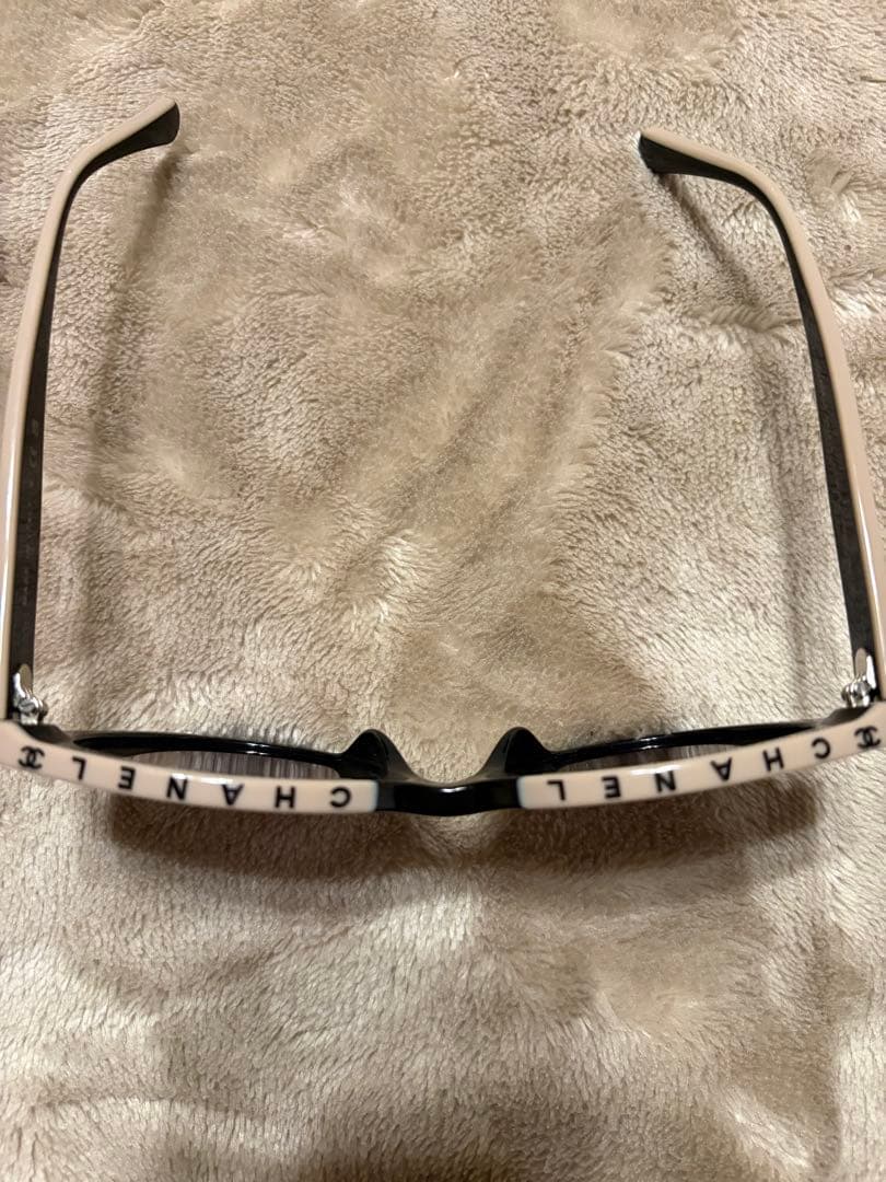 CHANELバタフライシェープベージュ CH5414A 新品同様 フルセット