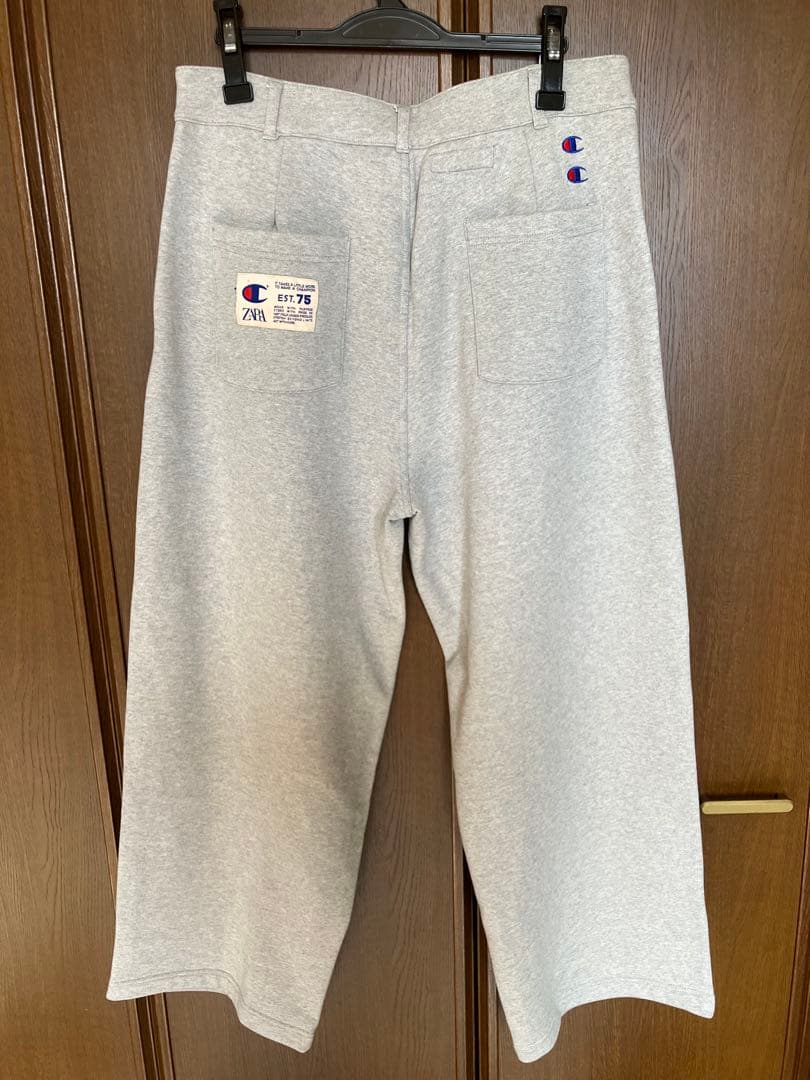 ZARA チャンピオン プリーツ入りリラックスフィットパンツ