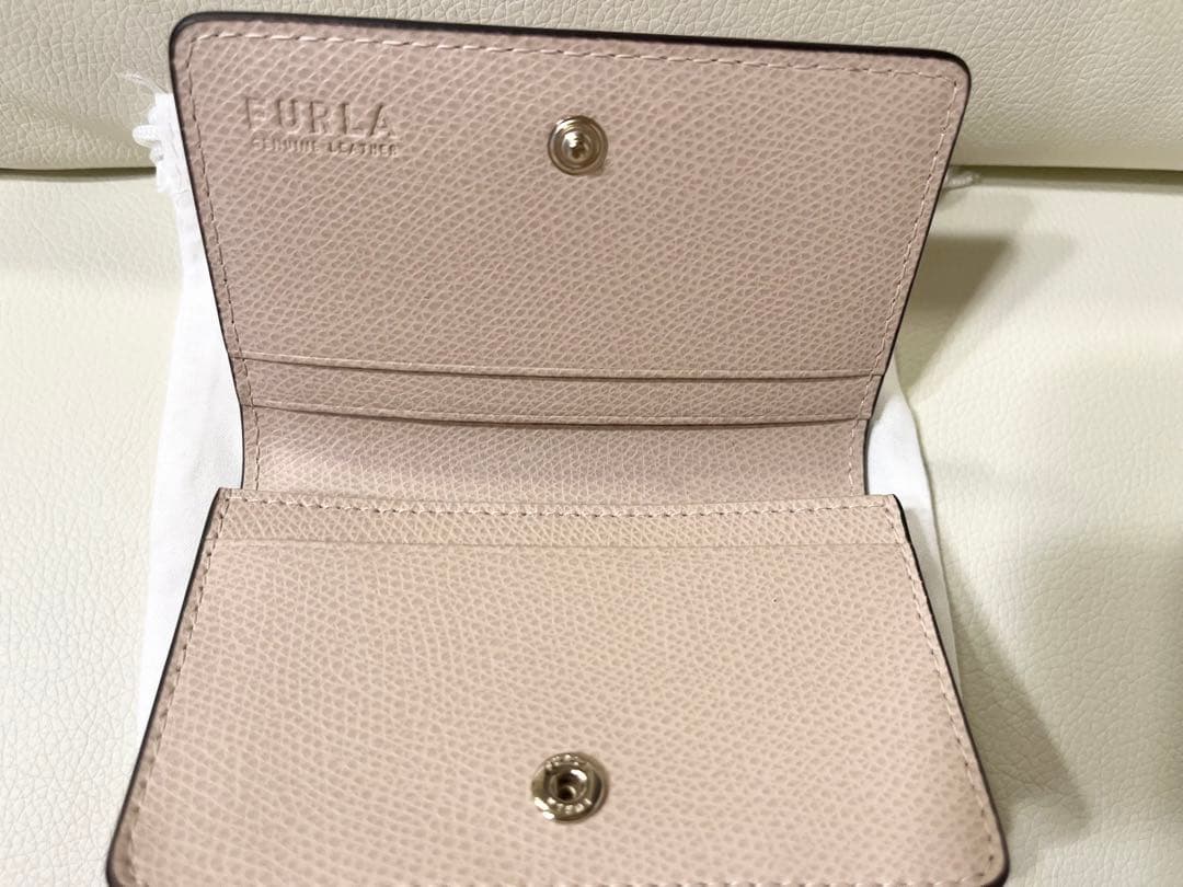 FURLA レザーカードケース　名刺入れ