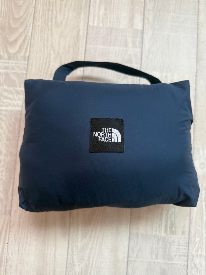 ノースフェイス シェルブランケット　THE NORTH FACE