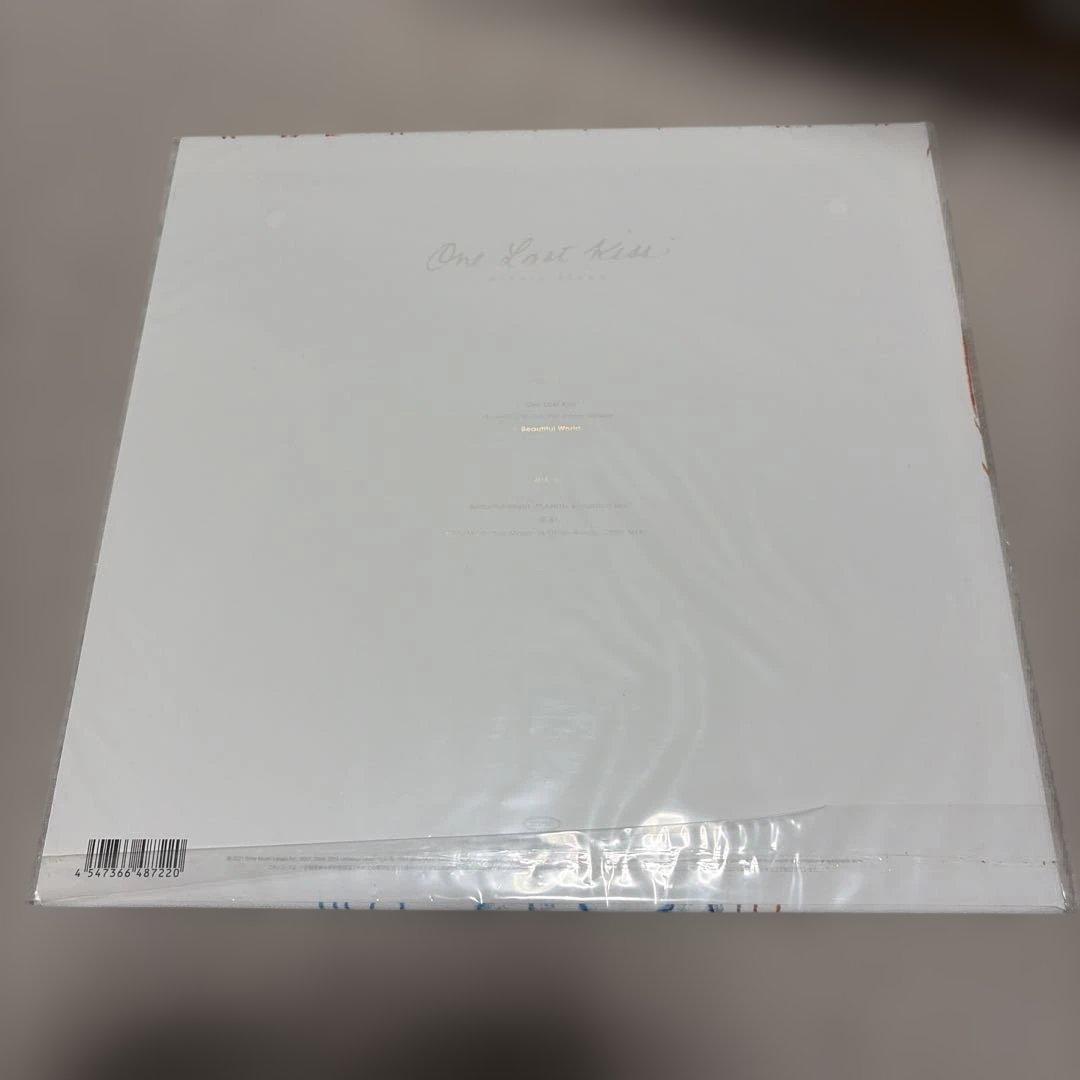 宇多田ヒカル One Last Kiss レコード　完全生産限定盤　エヴァ