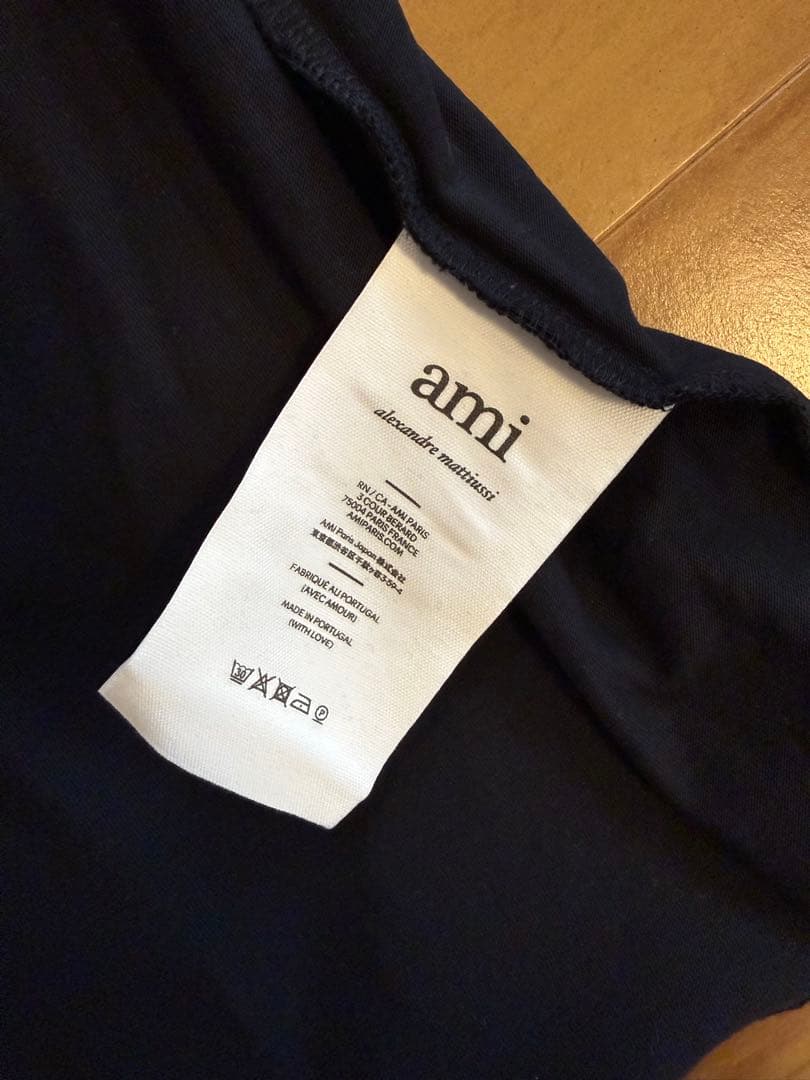 ♡3/4~限定価格♡即購入可♡AmiParis 半袖Tシャツ
