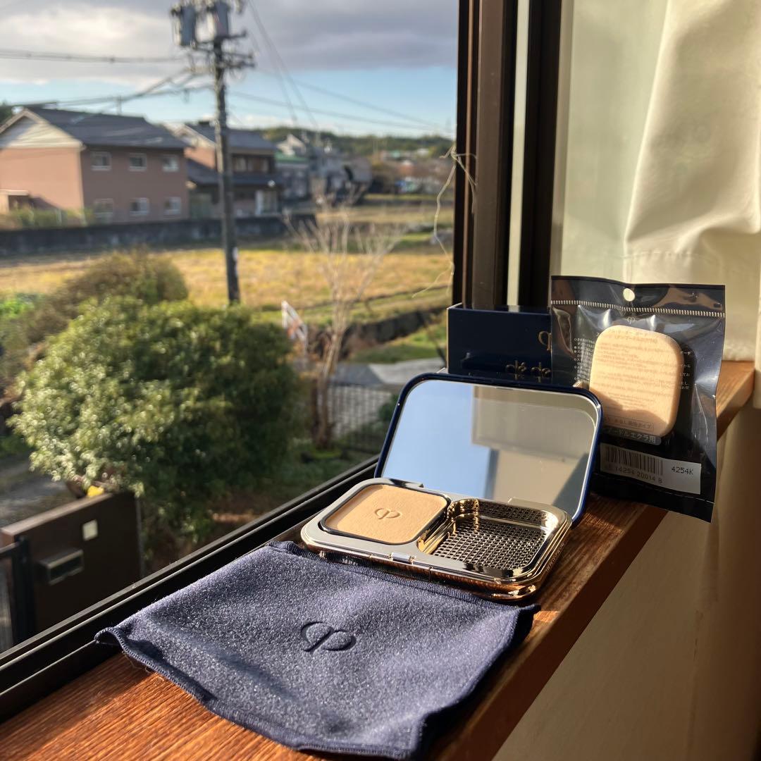 【最終値下げ】　クレ・ド・ポー ボーテ タンプードルエクラⅱ オークル 10