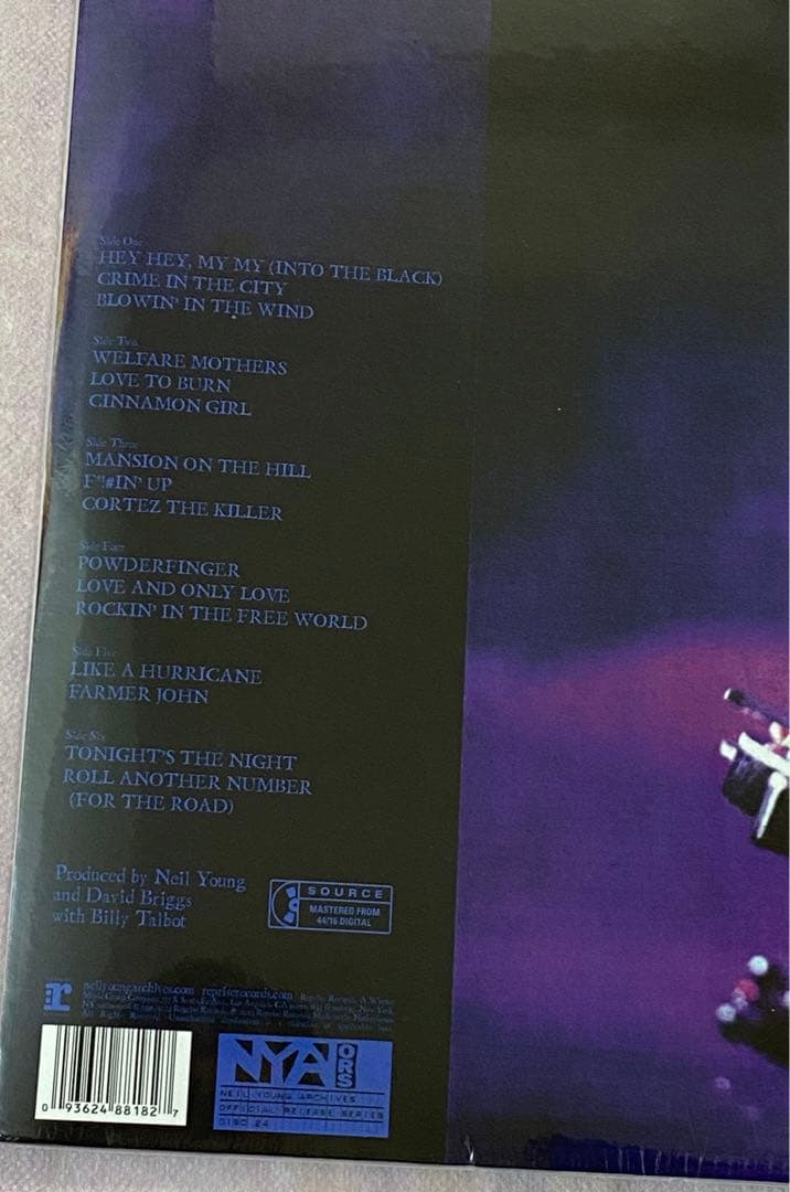 ❣️雨天限定❣️NEILYOUNG + CRAZY HORSE WELD (3LP)