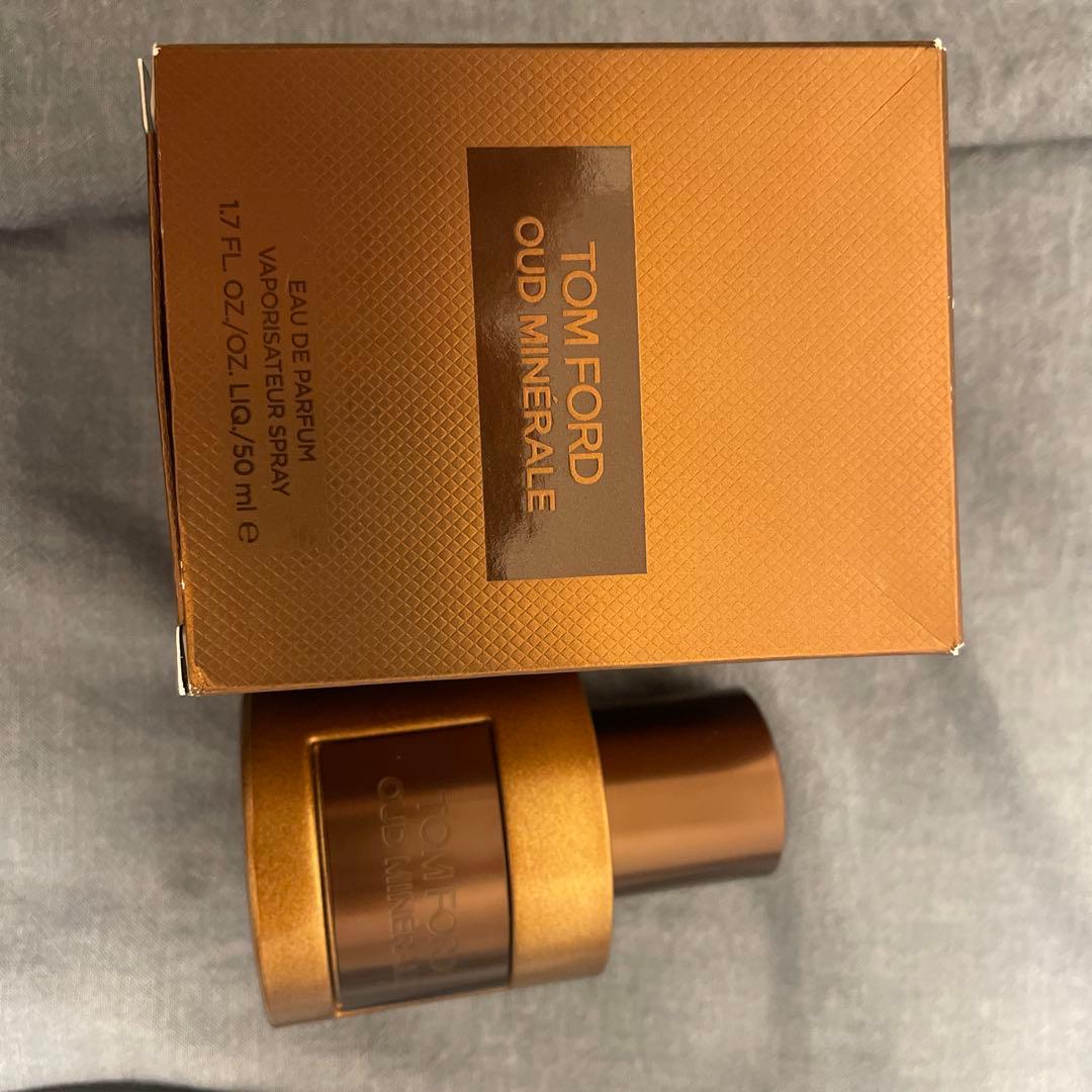 トムフォド　ウードミネラル　オードパルファム50ml