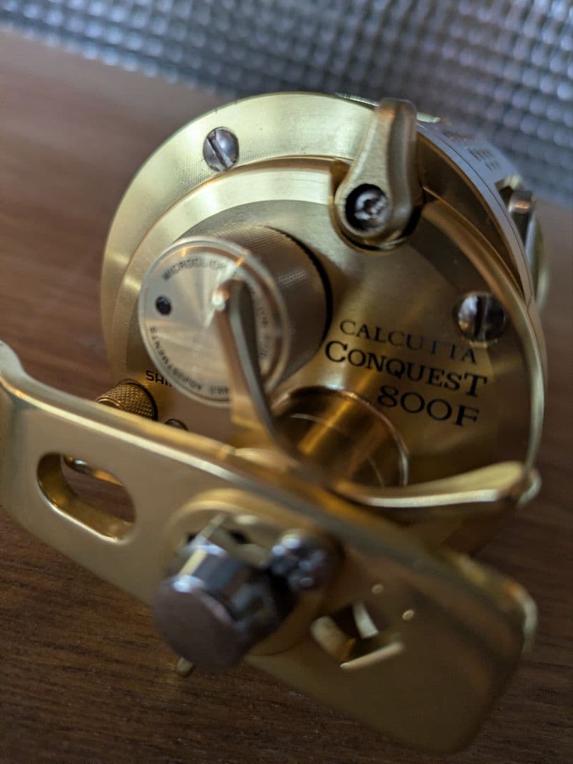 リール SHIMANO CALCUTTA CONQUEST 800F