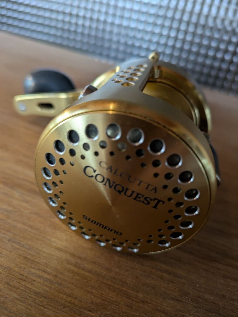 リール SHIMANO CALCUTTA CONQUEST 800F