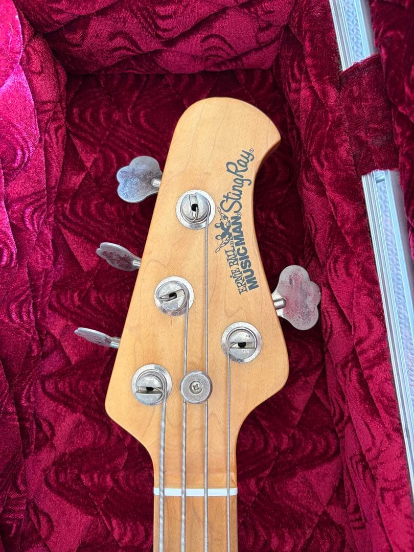 ベース 2004 Ernie Ball Music Man Stingray3EQH