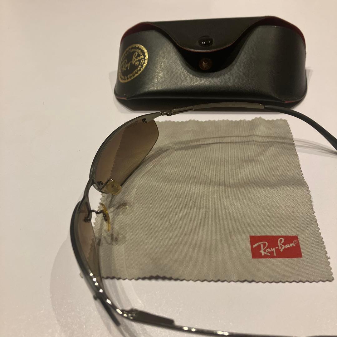 Ray-Ban グレー サングラス ケース付き