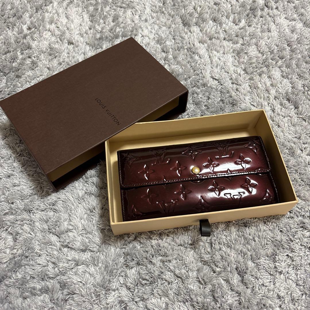LOUIS VUITTON長財布　ヴェルニ　ポルトフォイユサラ　ボルドー