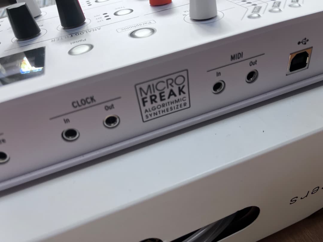 ARTURIA MICROFREAK Vocoder シンセサイザー・DAW