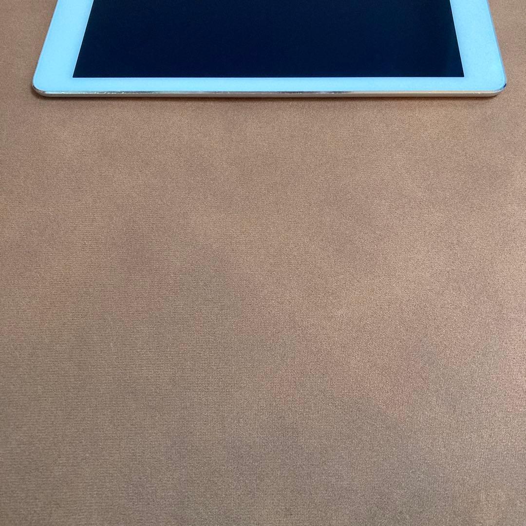 404【早い者勝ち】iPad Air2 第2世代 32GB ドコモ☆