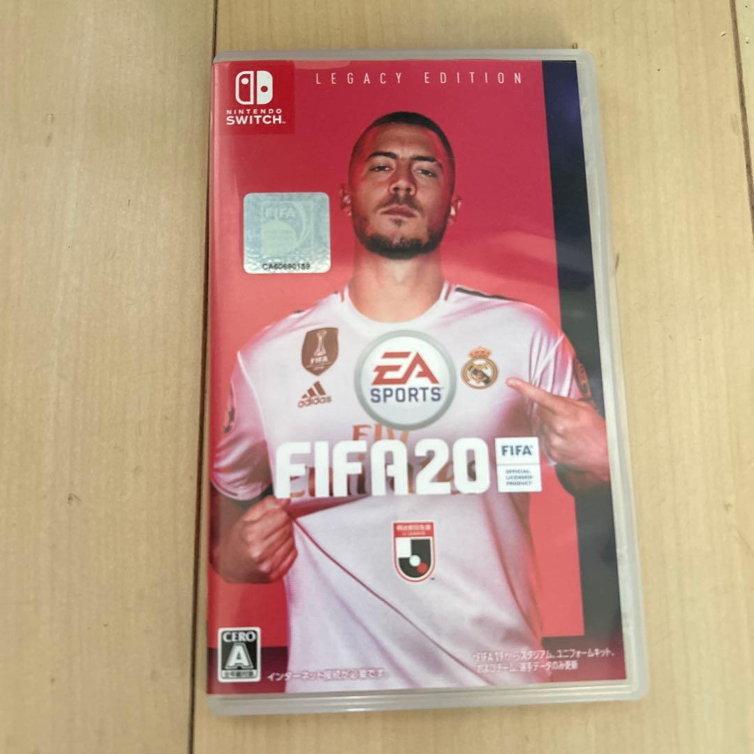 Nintendo Switch 本体 青赤 + FIFA 22、20