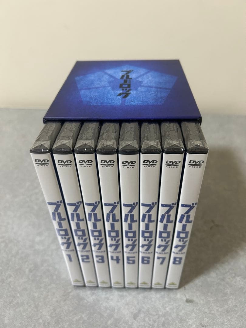 未開封 DVD ブルーロック 全8巻+アニメイト全巻購入特典 DVD収納ボックス