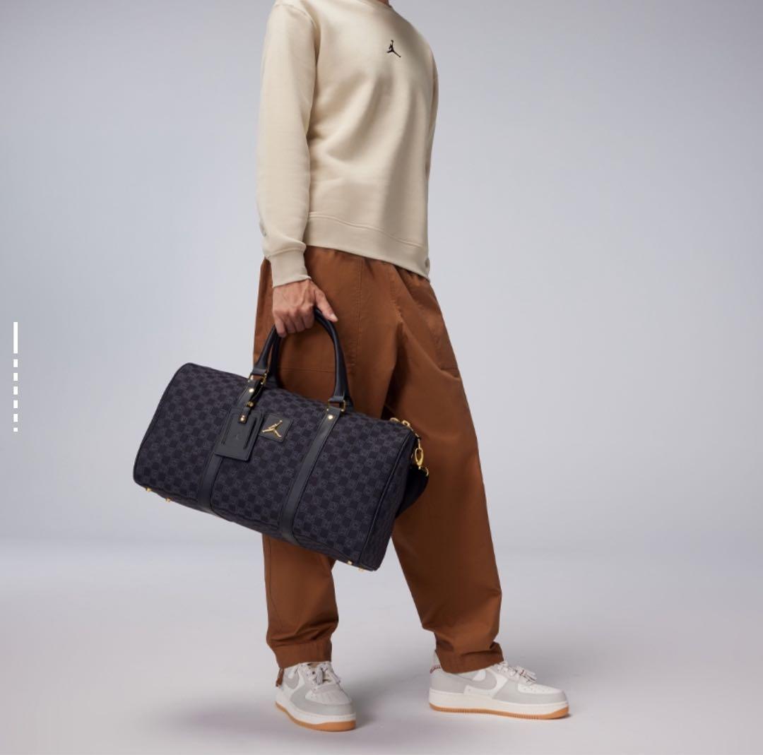バッグ JORDAN MONOGRAM DUFFLE BAG BLACK