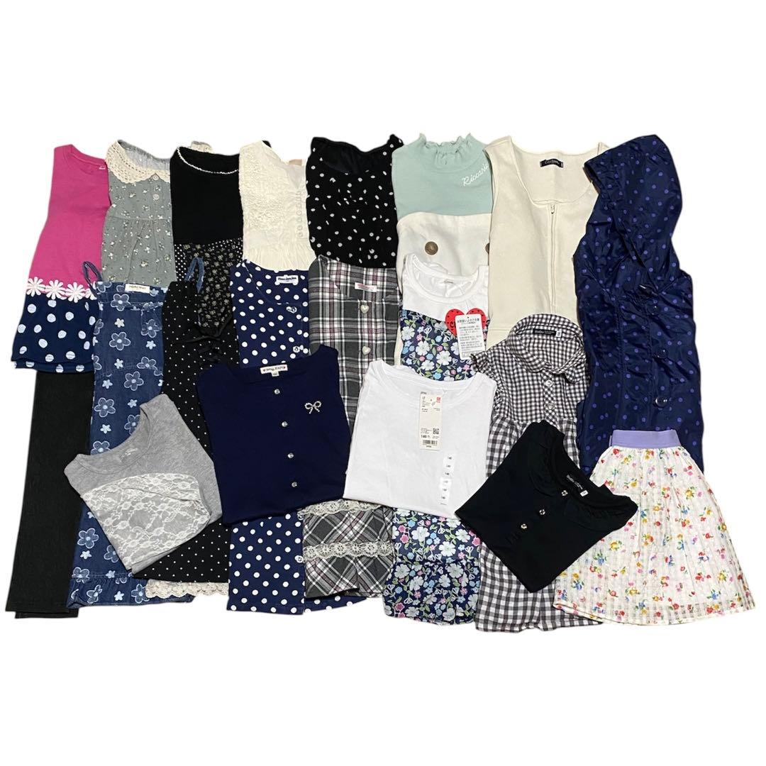 女の子ブランド色々まとめ売り　オールシーズン130〜140 未使用品有り