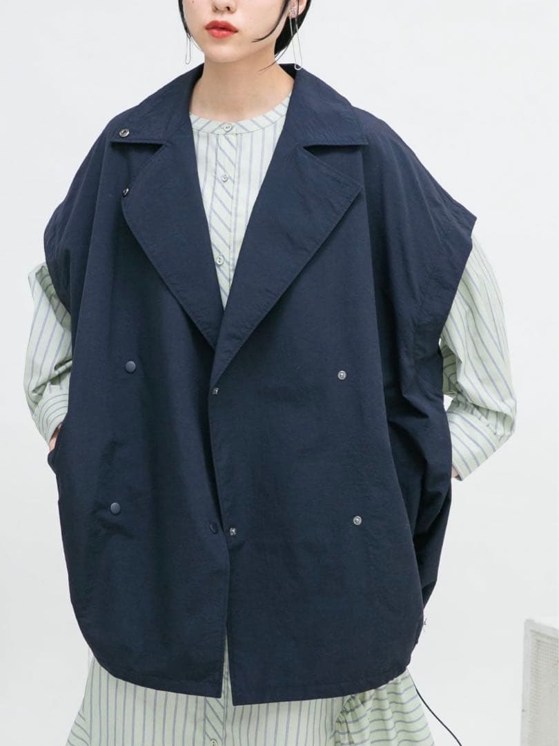 ◼︎かこ◼︎美品◼︎KBF / ステンカラーBIGポンチョ ネイビー
