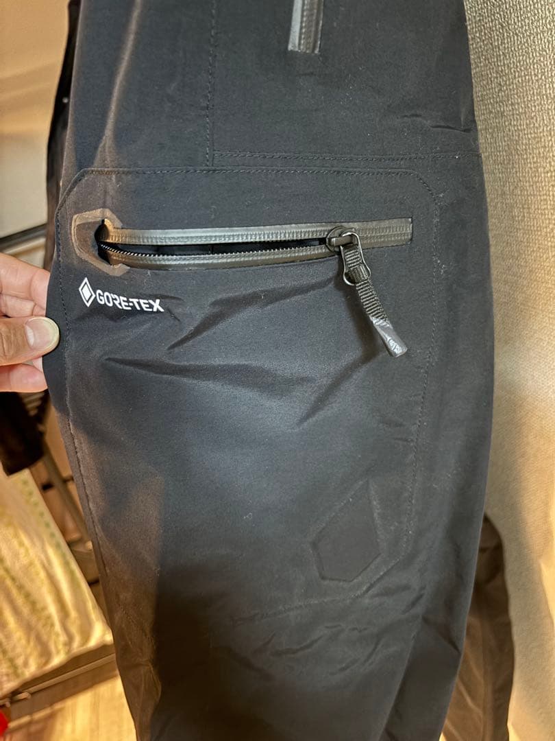 O*U様 【極美品】ボルコム　スノーボードパンツ　GORE-TEX