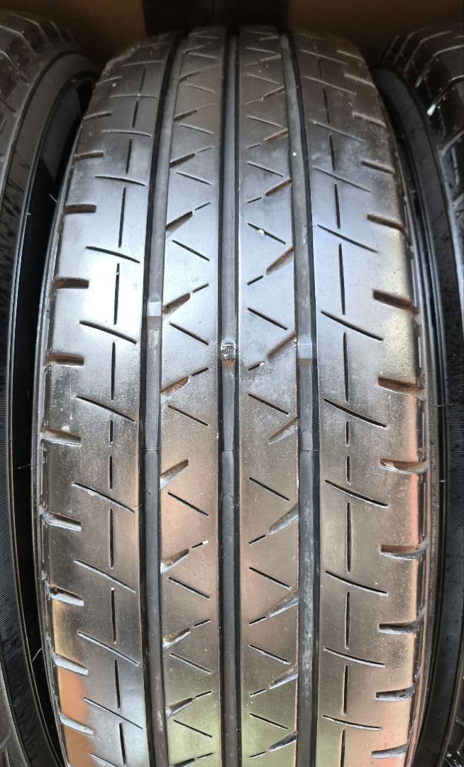 タイヤ・ホイール 195/80R15 107/105 YOKOHAMA BluEarth RY55