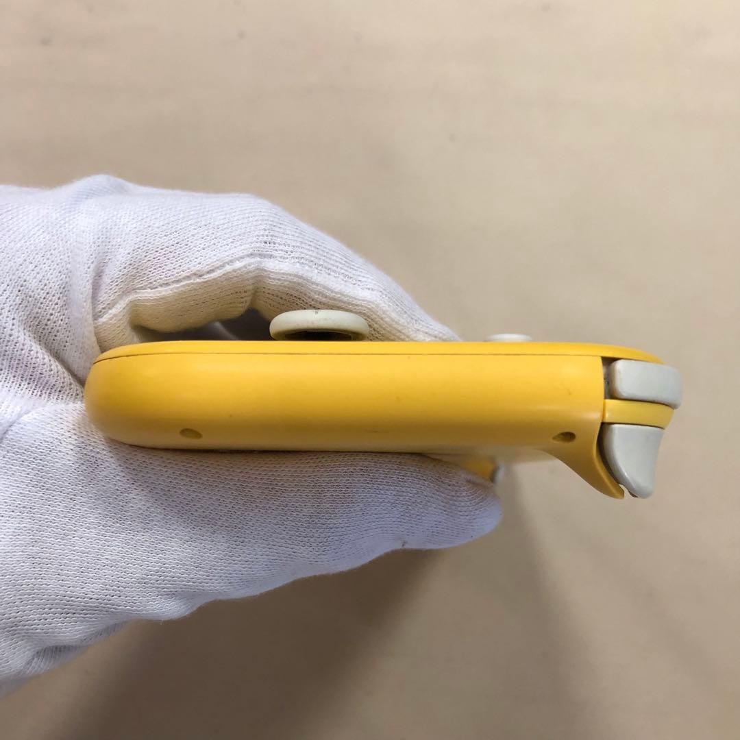に*も様 Nintendo Switch Lite 稼働品 イエロー メ36
