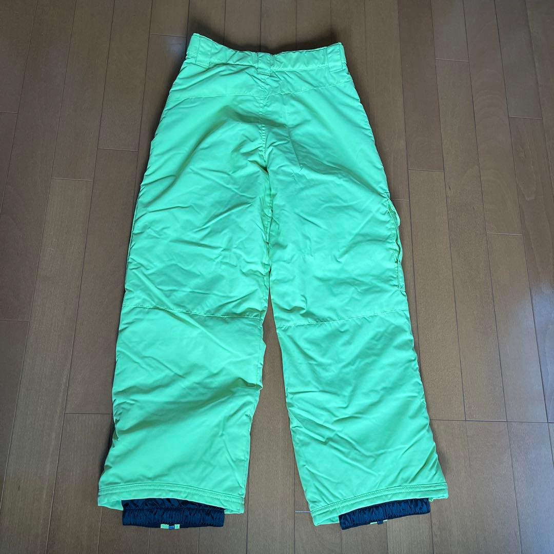 お値下　BILLABONG　ビラボン　スノボーウェア上下新品未使用キッズ140