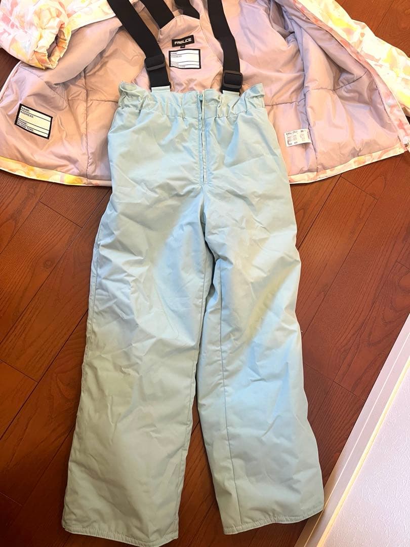 値下げ！キッズスキーウェア　上下セット　アルペン　140㌢⭐︎美品⭐︎