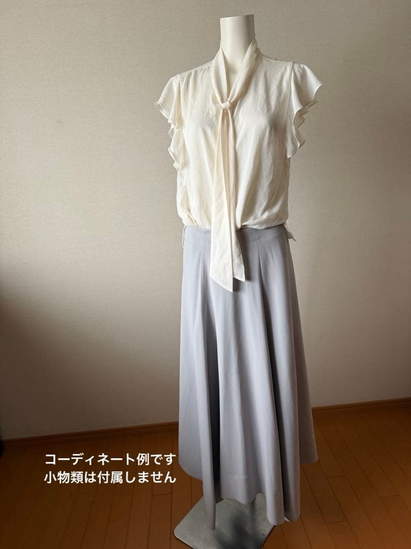 ぺ*ふ様 エブール　フレアスカート 38 とろみ　トリアセテート　明るめグレー