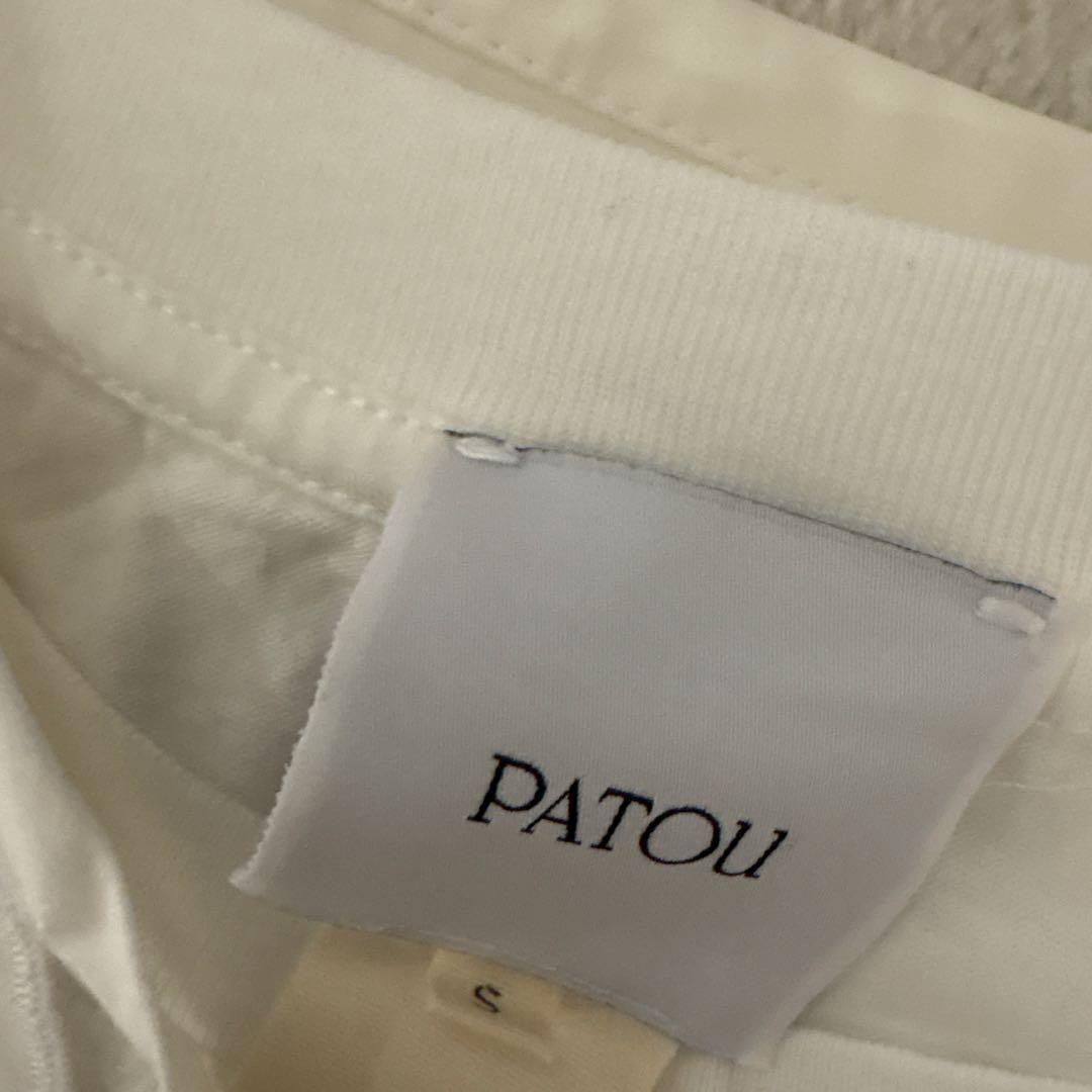 PATOU 半袖ホワイトTシャツ襟付き☺︎
