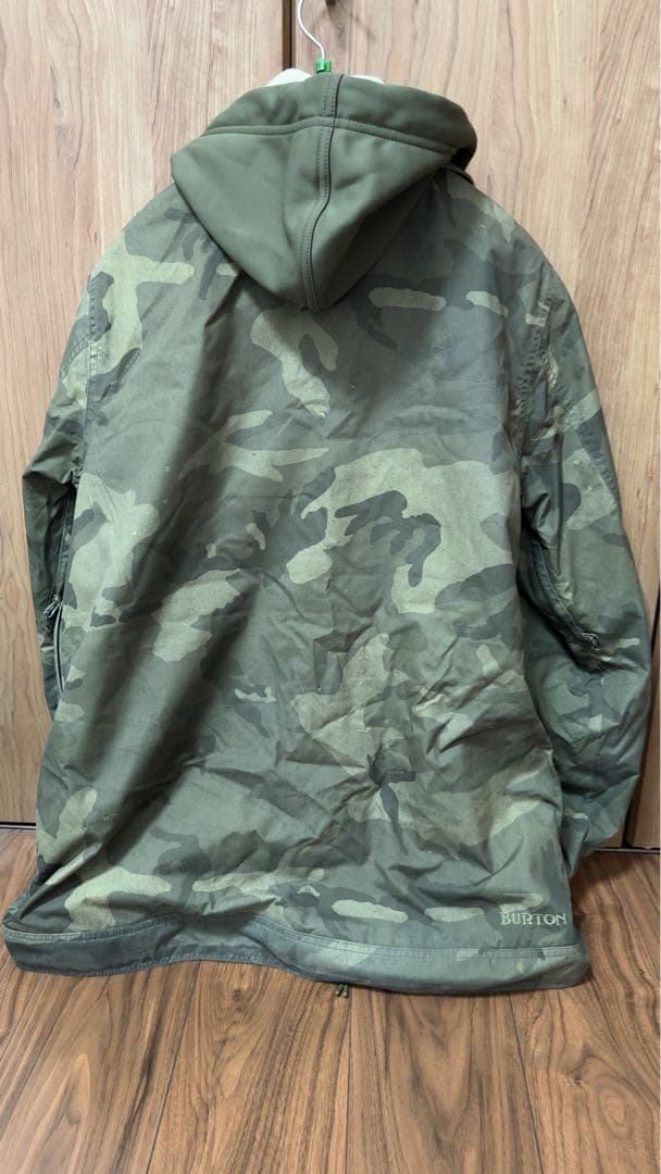BURTON LIVING LINING カモフラージュジャケット Mサイズ