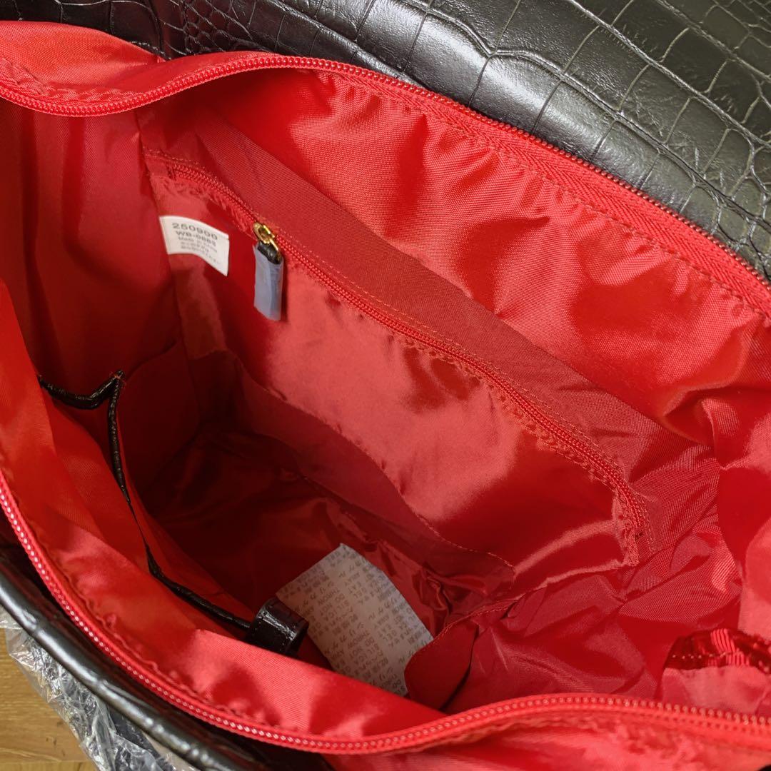 y　SWANY スワニー キャリー クロコ型押し 黒 ４輪 Lサイズ