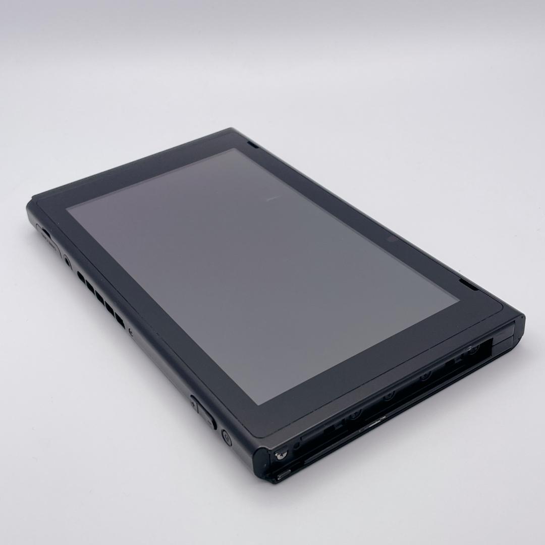 【美品】Nintendo Switch 本体 HAC-001 2022年製