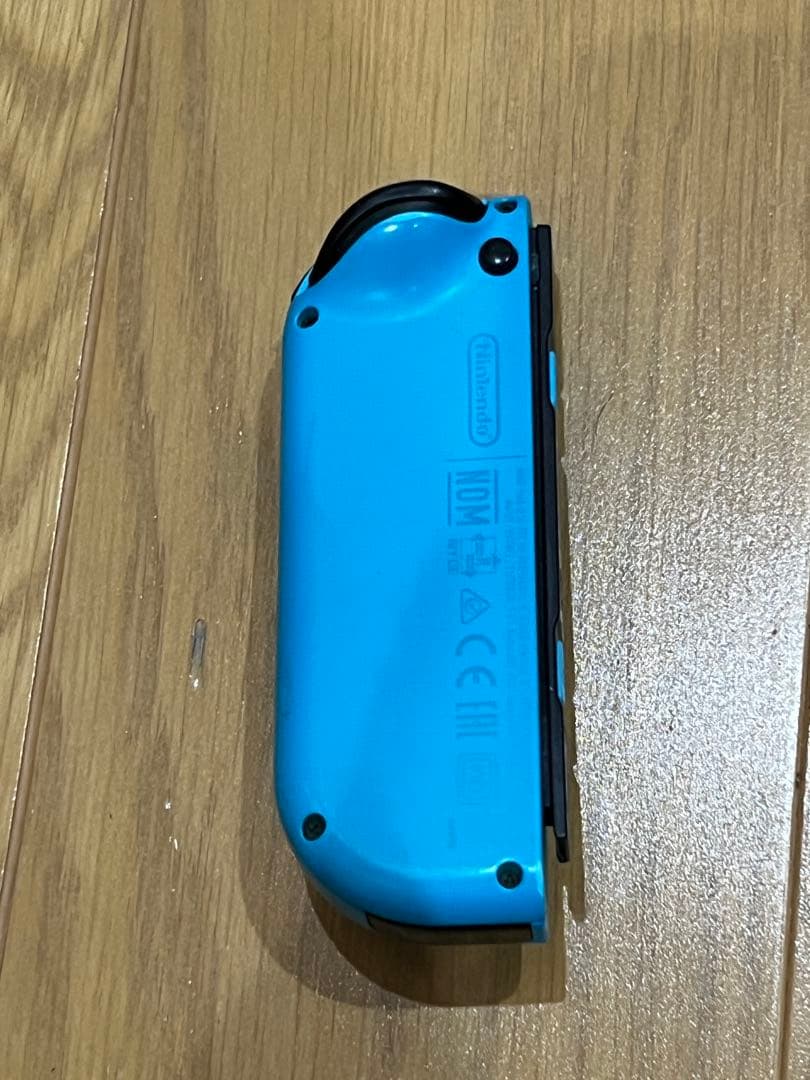 ユ*タ様 Nintendo Switch 本体 ブラック➕コントローラー黒、水色