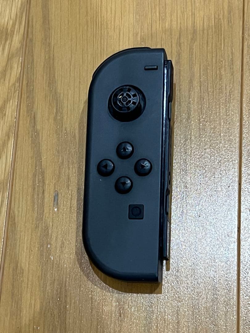 ユ*タ様 Nintendo Switch 本体 ブラック➕コントローラー黒、水色