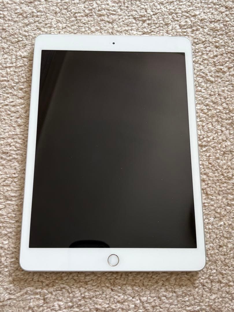 iPad 第7世代 32GB シルバー 箱付き SIMフリー