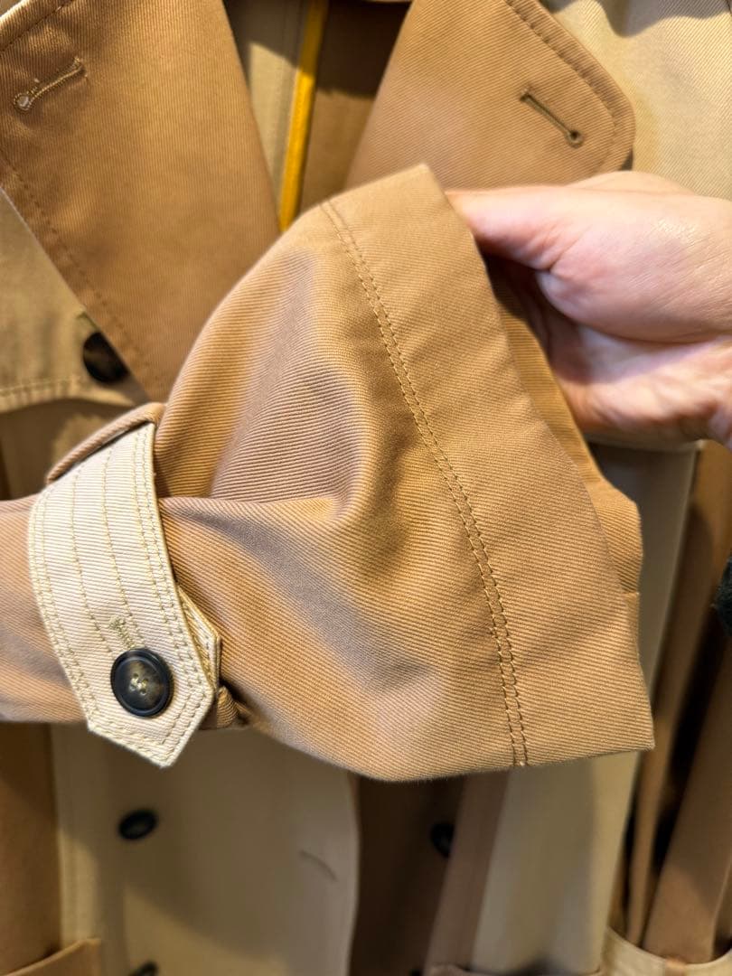 ESCADA トレンチコート 36 ベージュ系
