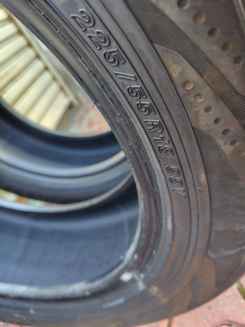 5080、ヨコハマ RV03 225/55 R18 2023年製２本セット