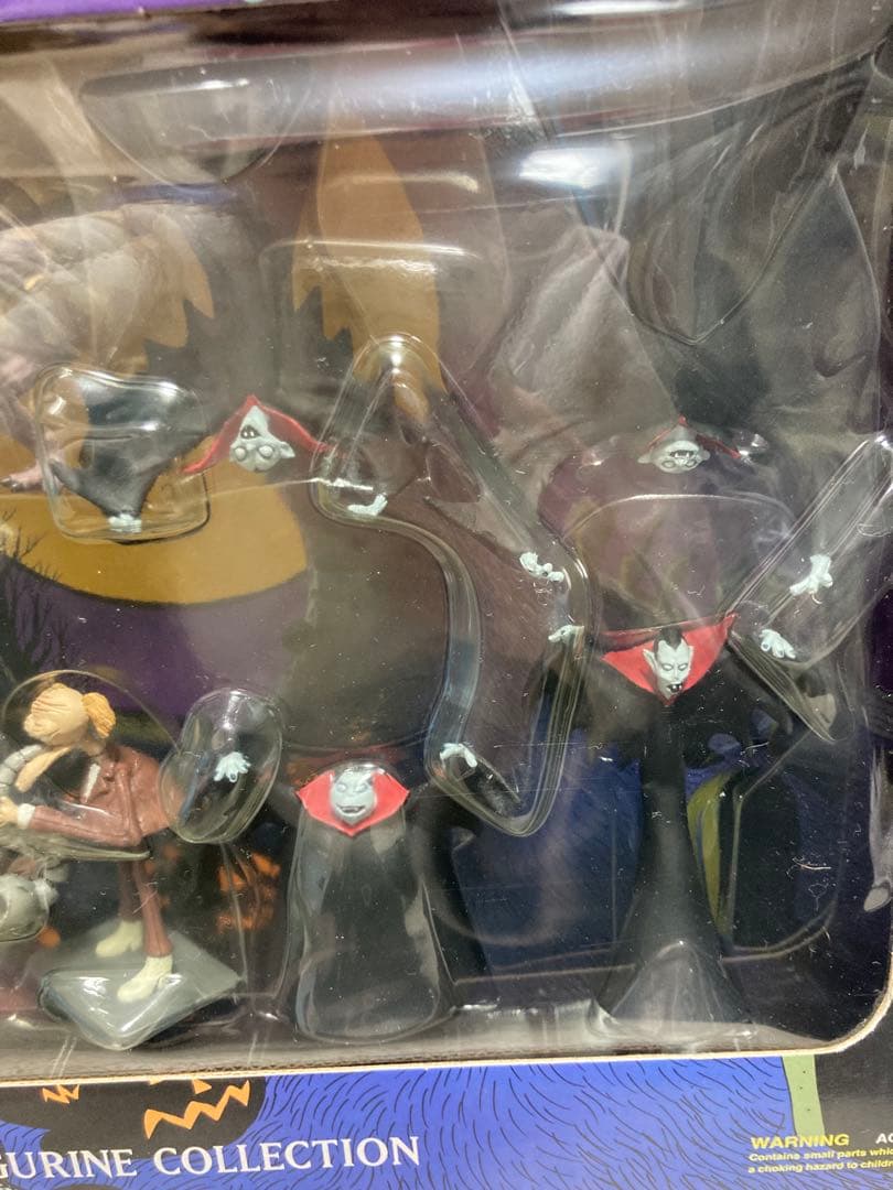 ピ*ー様 ナイトメアビフォアクリスマス PVC フィギュアコレクション トイザら