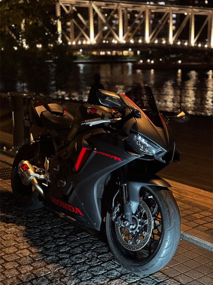 ステンレス CBR1000rr sc77 スリップオンマフラー
