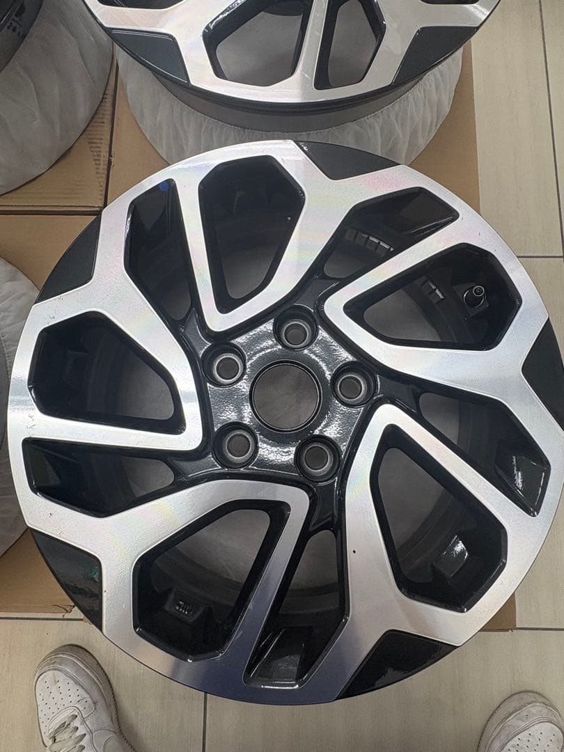 SUZUKI フロンクス　純正ホイール4本セット