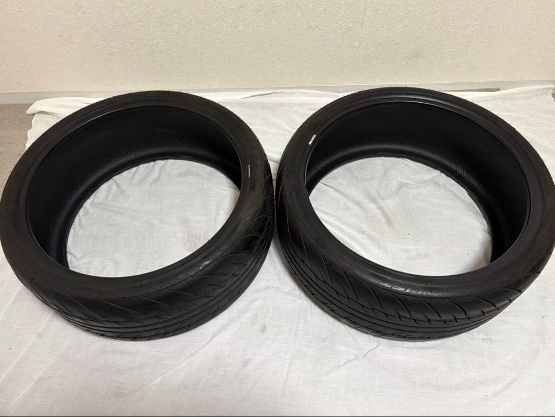 送料込即納FINALIST 595EVO 255/30R20 24年 2本バリ溝