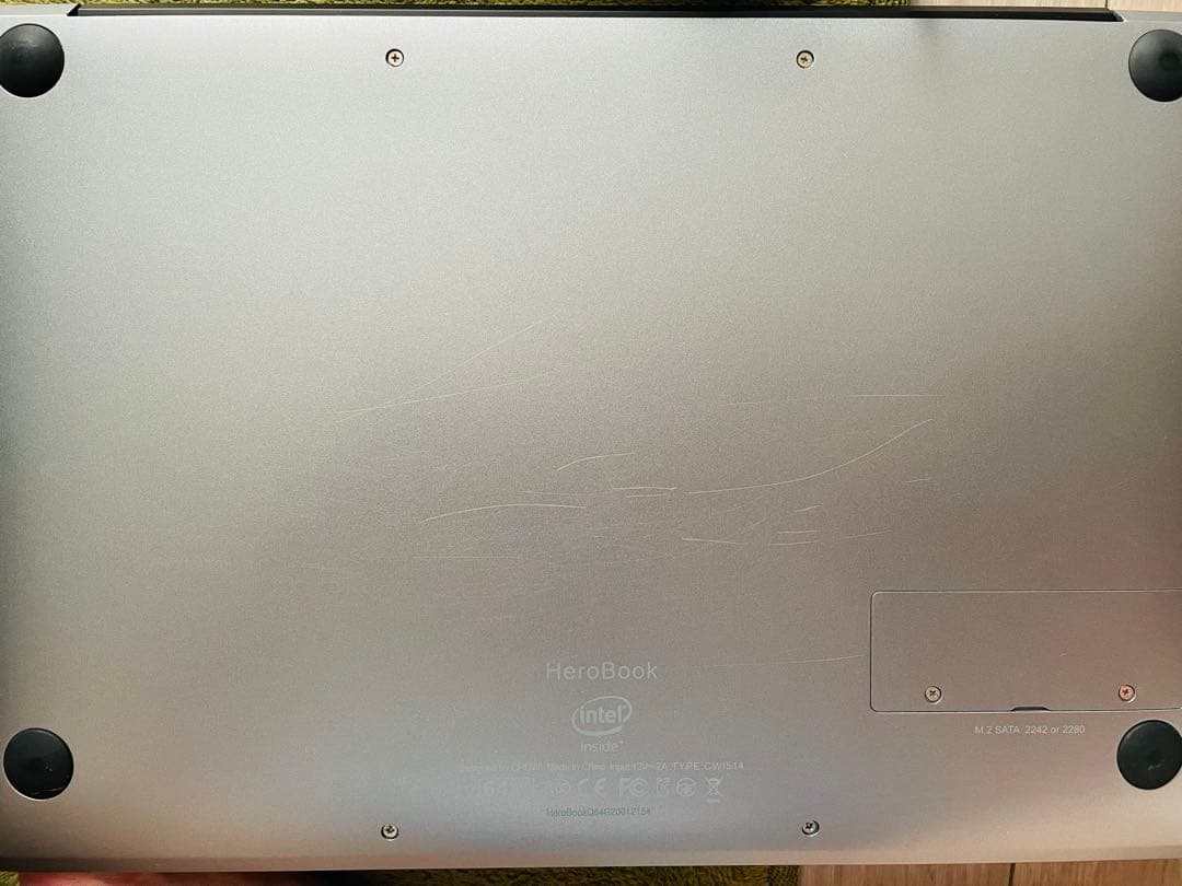 CHUWI Herobook 14.1 ノートパソコン