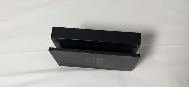 Nintendo Switch 本体とドック 純正パーツ
