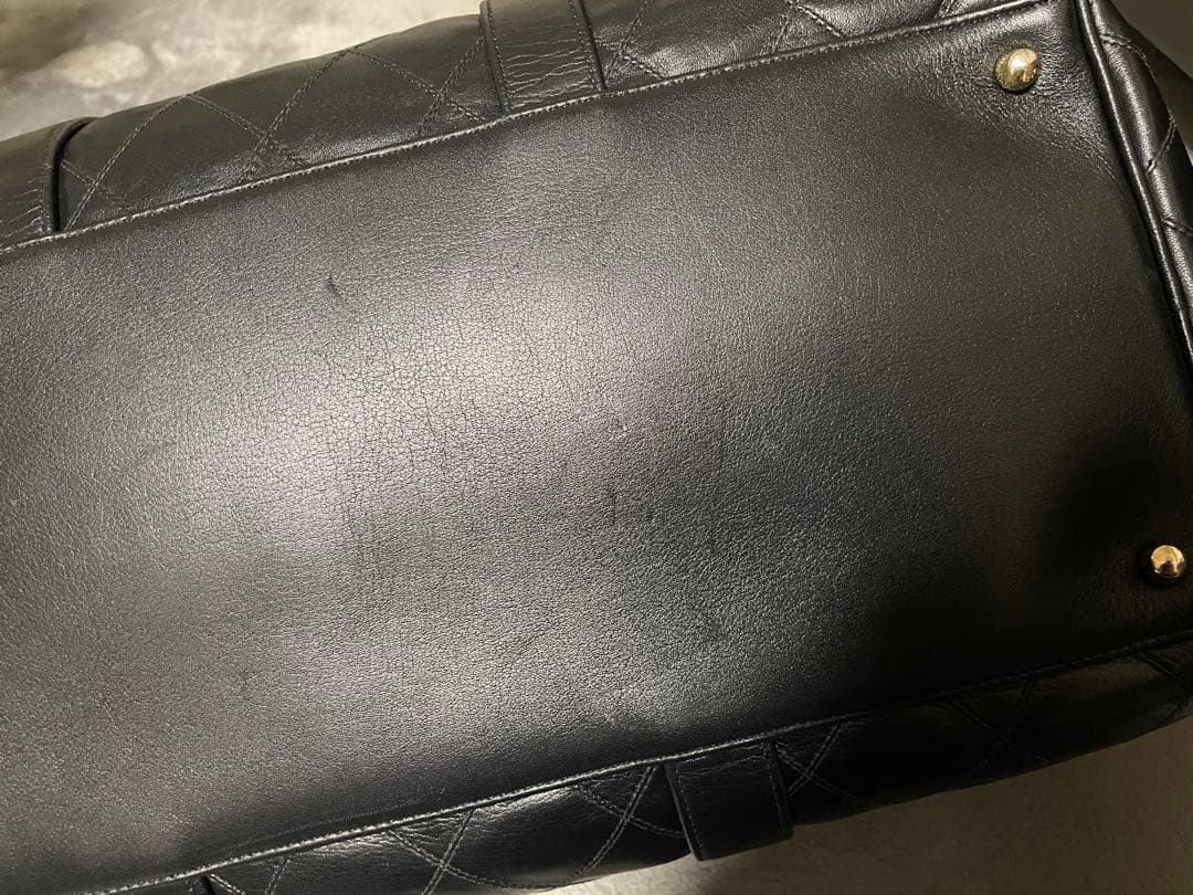 CHANEL ブラック レザーボストンバッグ