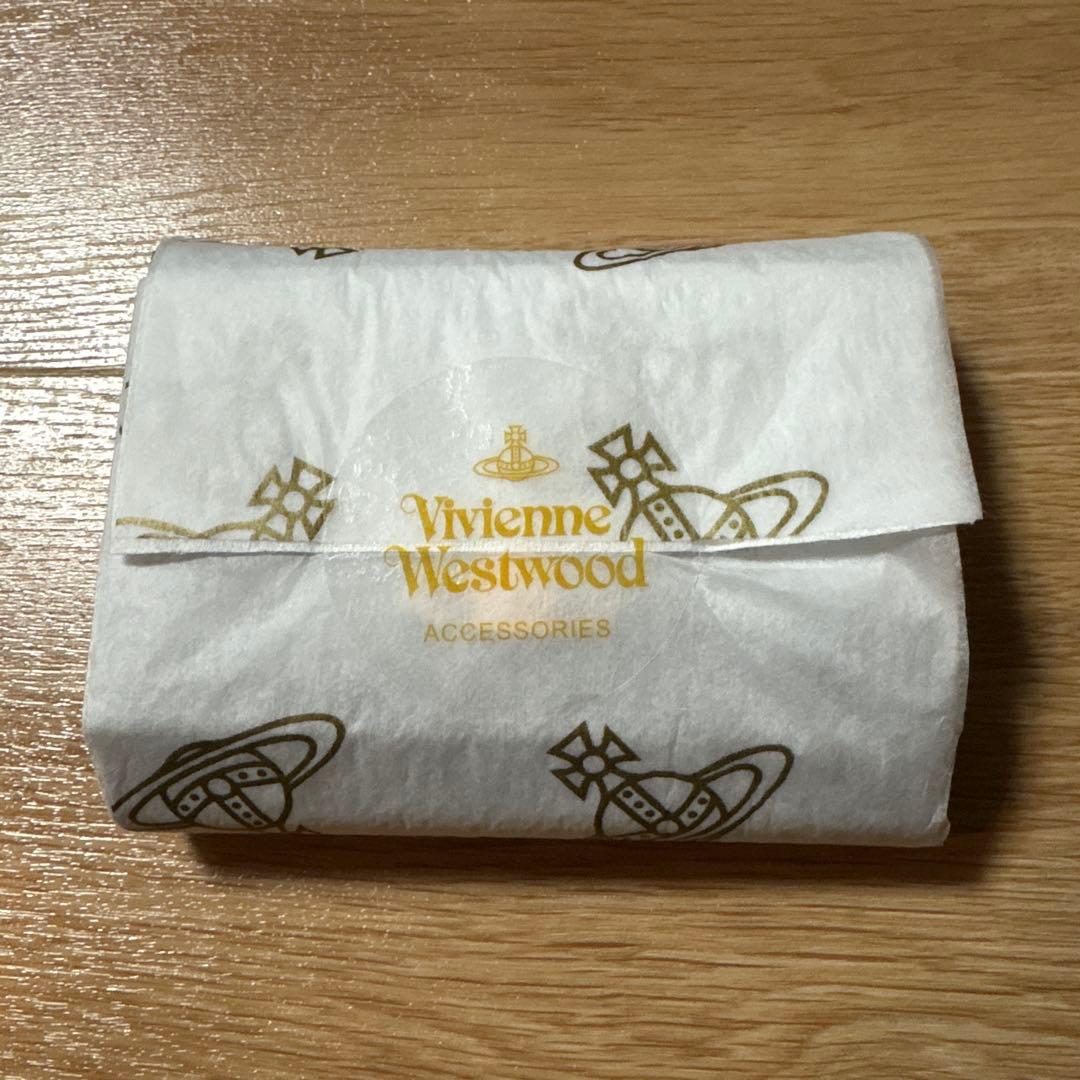 Vivienne Westwood3つ折り財布！