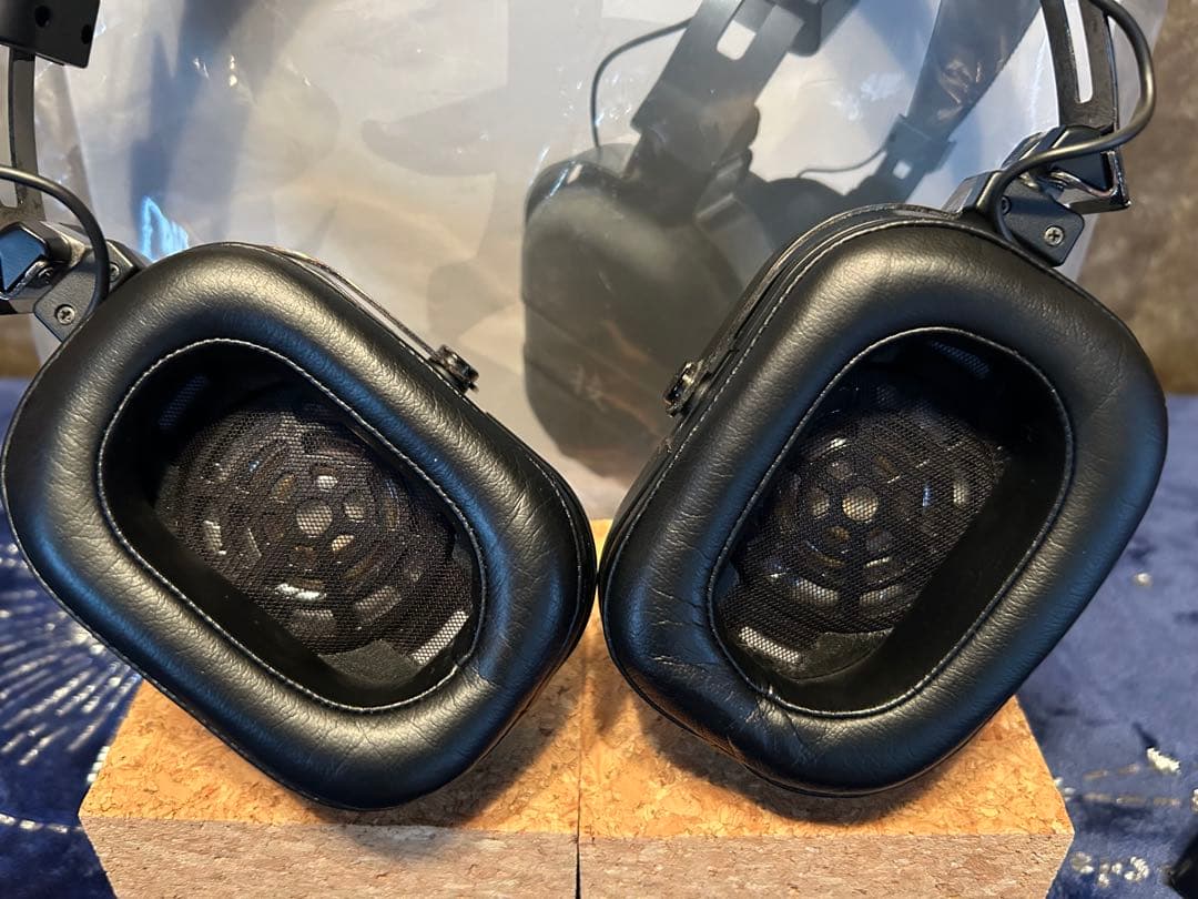 試聴機　BOSS WAZA-AIR BASS ヘッドフォン