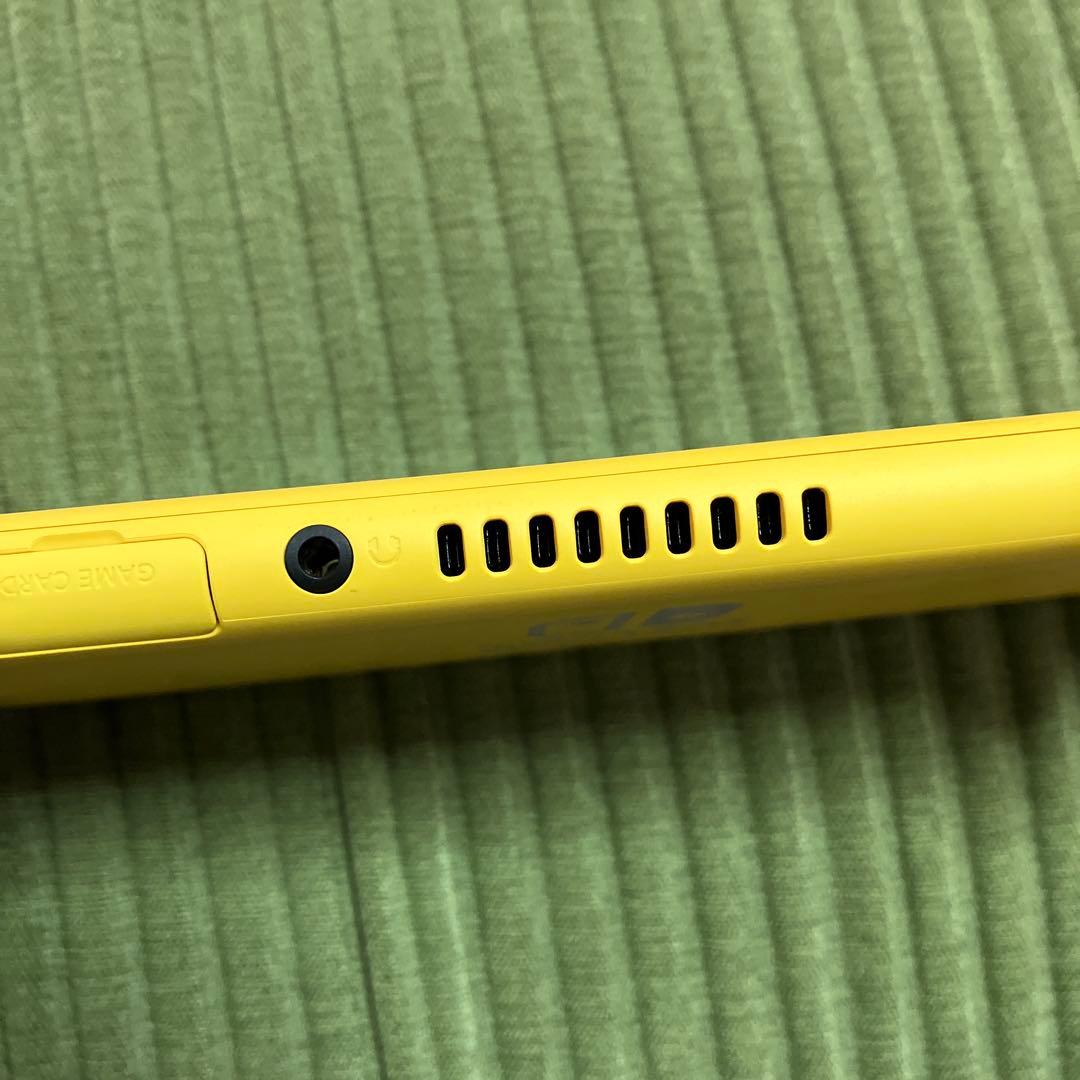 ニンテンドー スイッチライト イエロー 充電器 ケース マイクロsd 外箱 付き