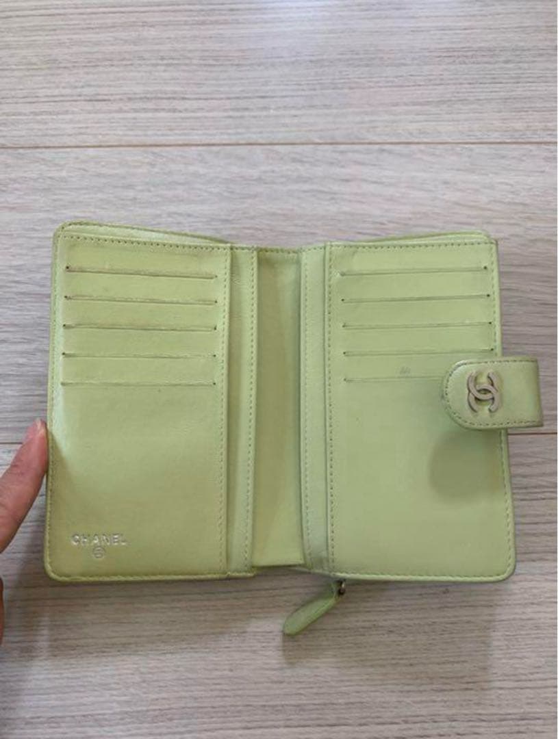 シャネル CHANEL 財布 値下げしました