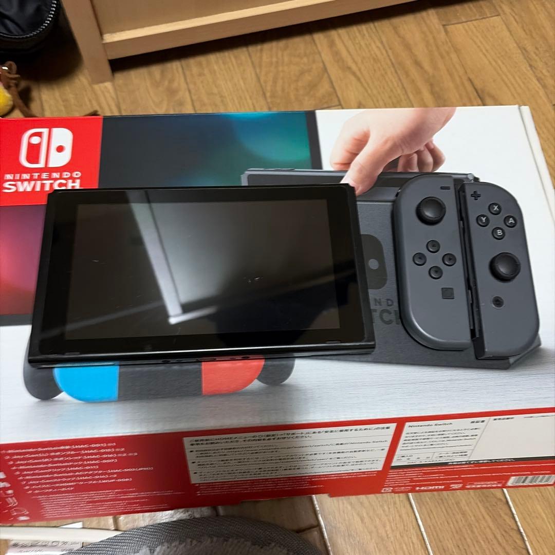 Nintendo Switch 本体、プロコン