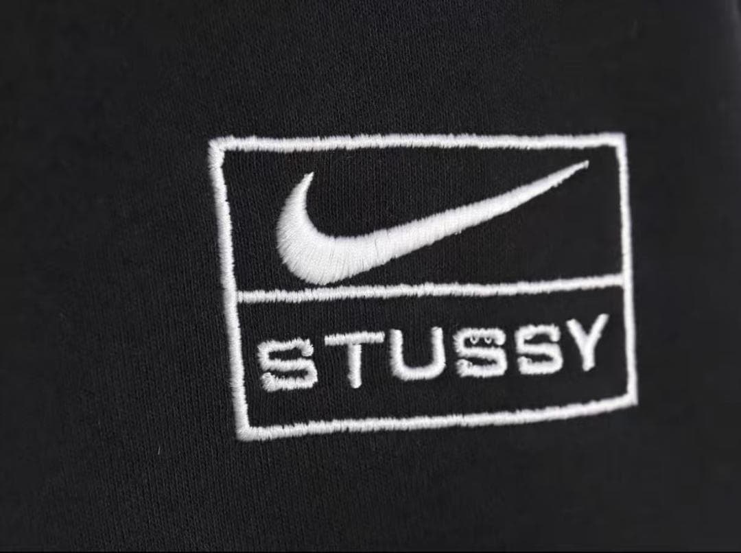 Nike × Stussy ブラック ジップアップパーカー Mサイズ 美品